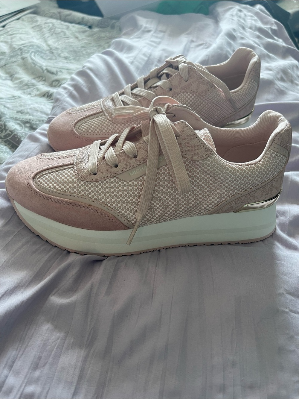 Michael Kors Women's Athletic Sneakers Lace Up MK Logo Beige Pink 6.5M - Picture 8 of 13